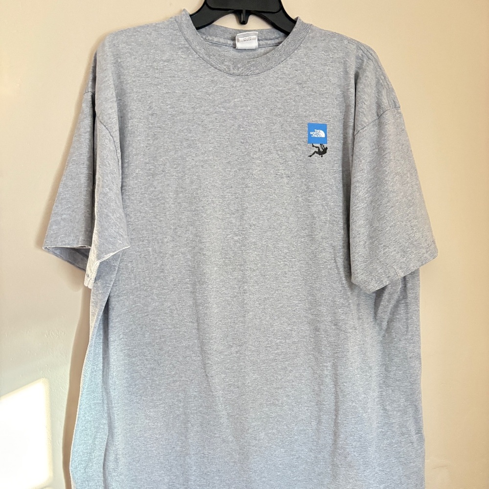 The North Face, s/s tee shirt, crew neck, heather gray, men's size XXL